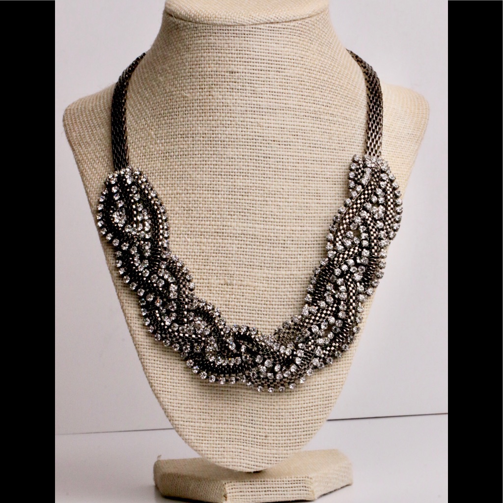 Preowned Stunning Necklace